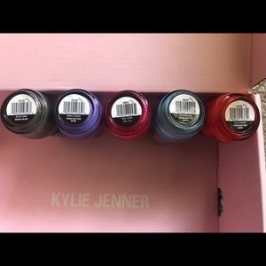 Kylie Cosmetics Makeup - Kylie Jenner nail polishes Kylie Cosmetics Makeup - Kylie Jenner nail polishes